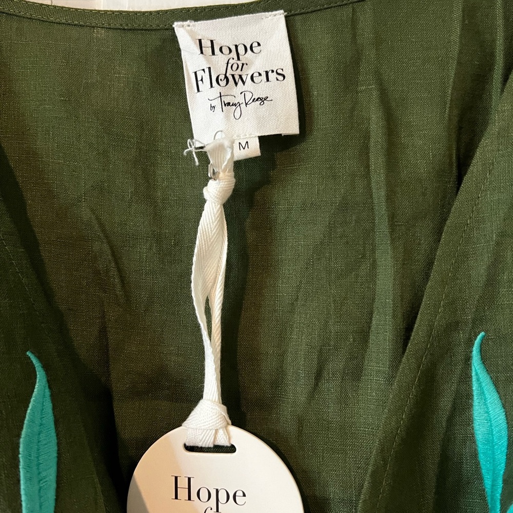 Hope for Flowers Green Crop Top - Picture 4 of 7